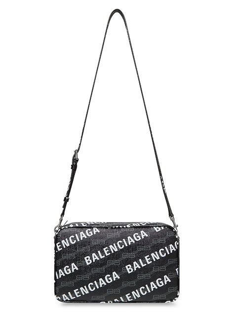 balenciaga signature medium camera bag